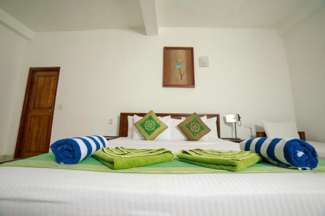 Jays Holiday Resort Habarana Extérieur photo