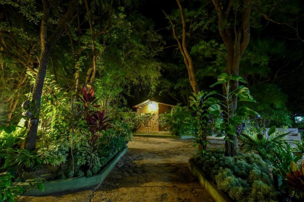 Jays Holiday Resort Habarana Extérieur photo